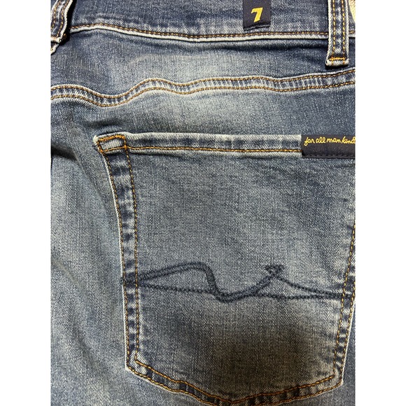 7 For All Mankind The Straight Jean Medium Wash Mid-Rise Size 31 - Picture 5 of 5